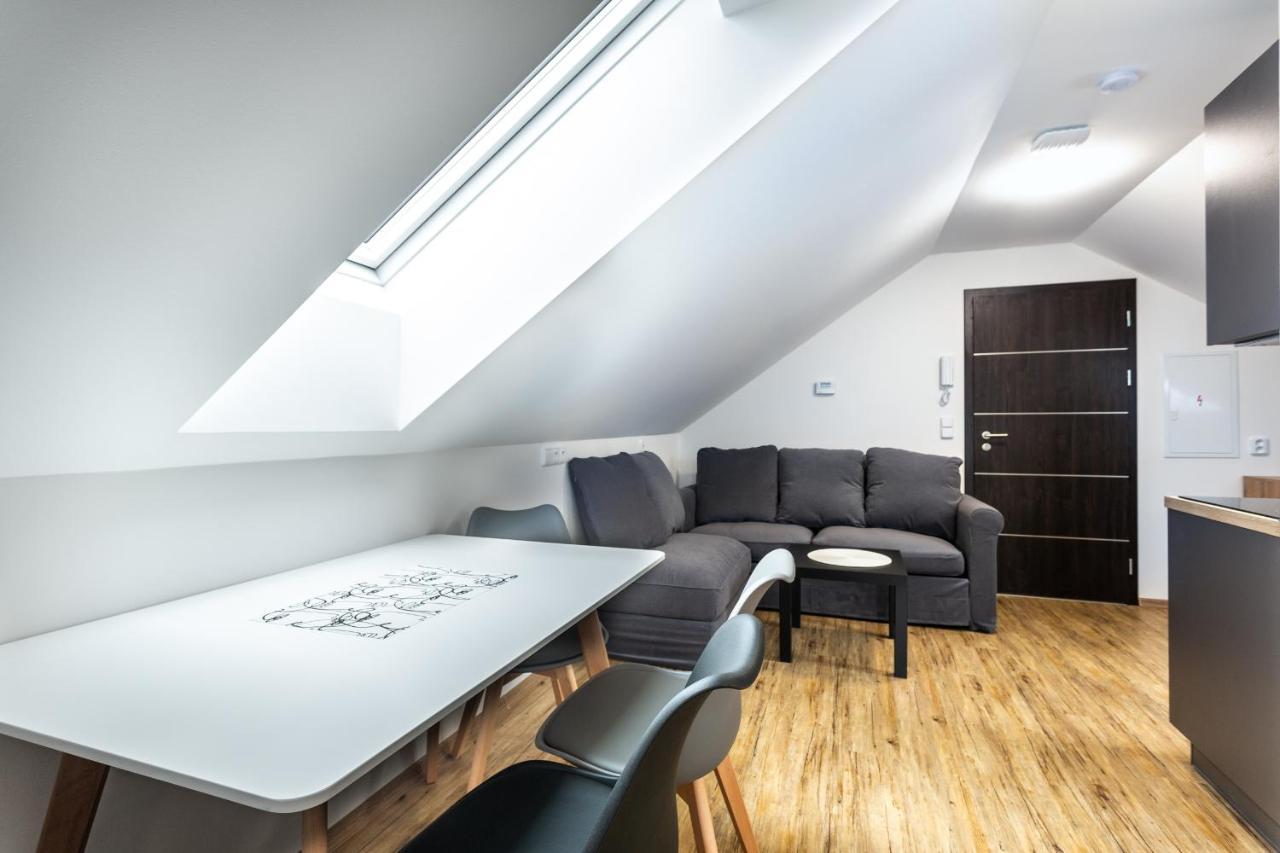 Plessberg Apartments Plesivec Abertamy Esterno foto